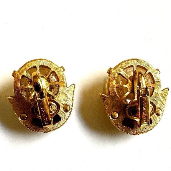 Sarah Coventry hidden pearl vintage clip on earrings - Picture 3 of 7